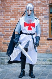 Средневековый рыцарь Тамплиер