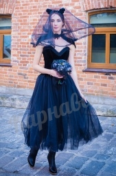 Готическая невеста в черном платье