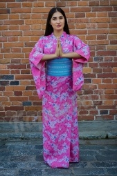 Кимоно японское женское розовое