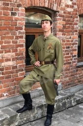 Военная форма солдат Михаил